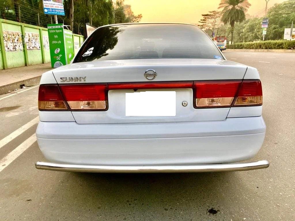 Nissan Sunny EX Saloon 2004 for sale Gallery Image